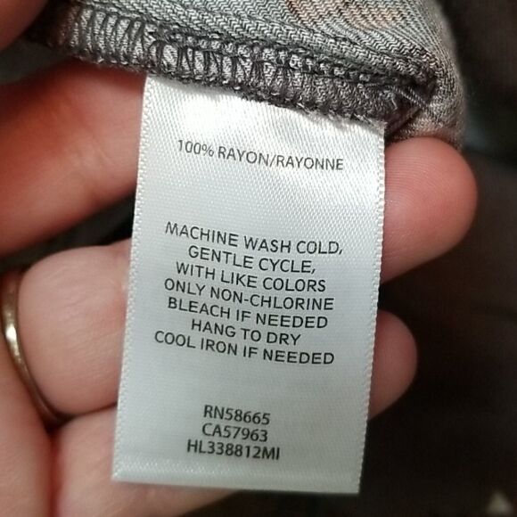 Hinge Tribal Print Skirt with Pockets - Picture 7 of 7